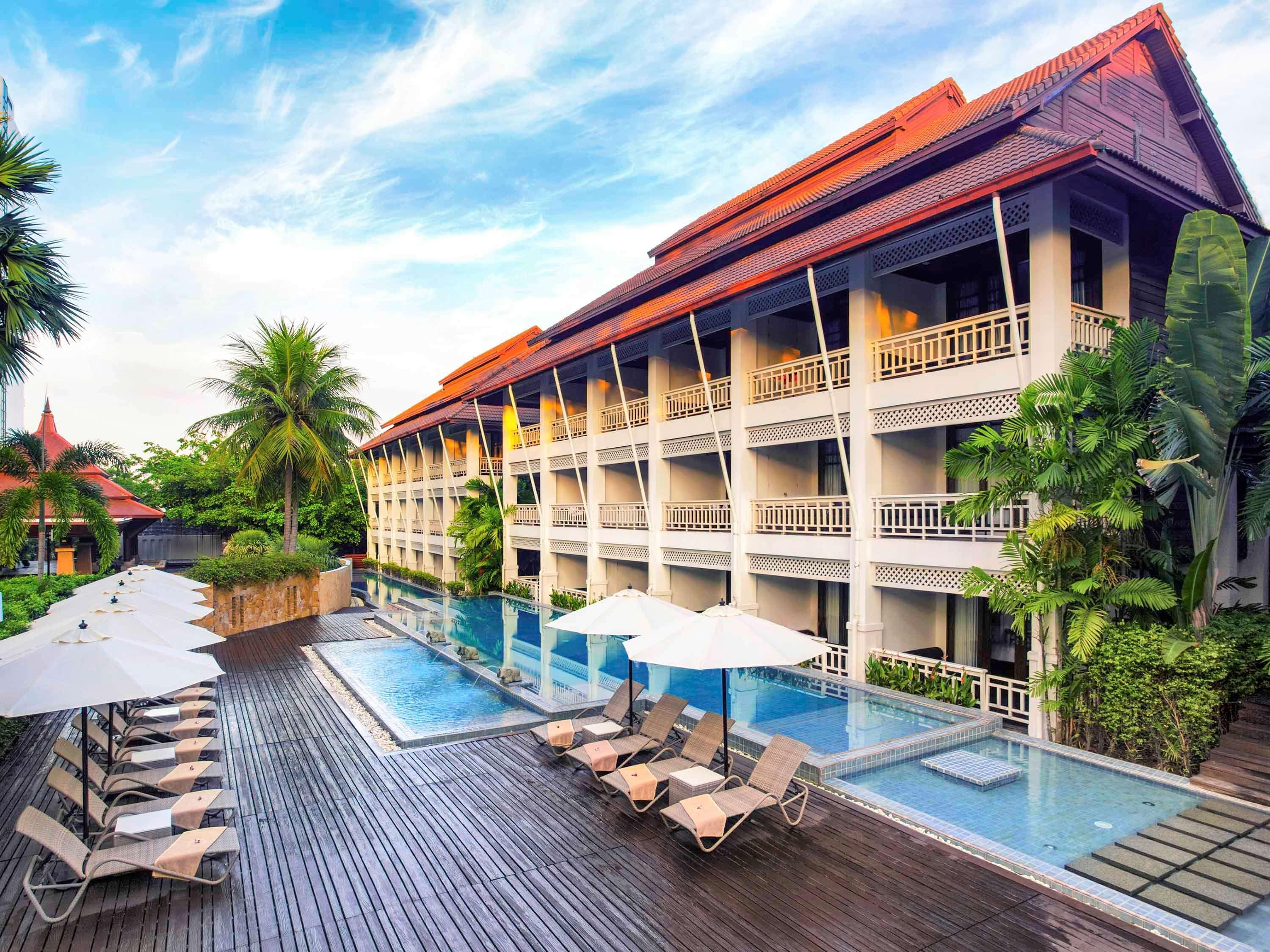 Pullman Pattaya Hotel G Exterior foto The Royal Paradise Hotel and Spa