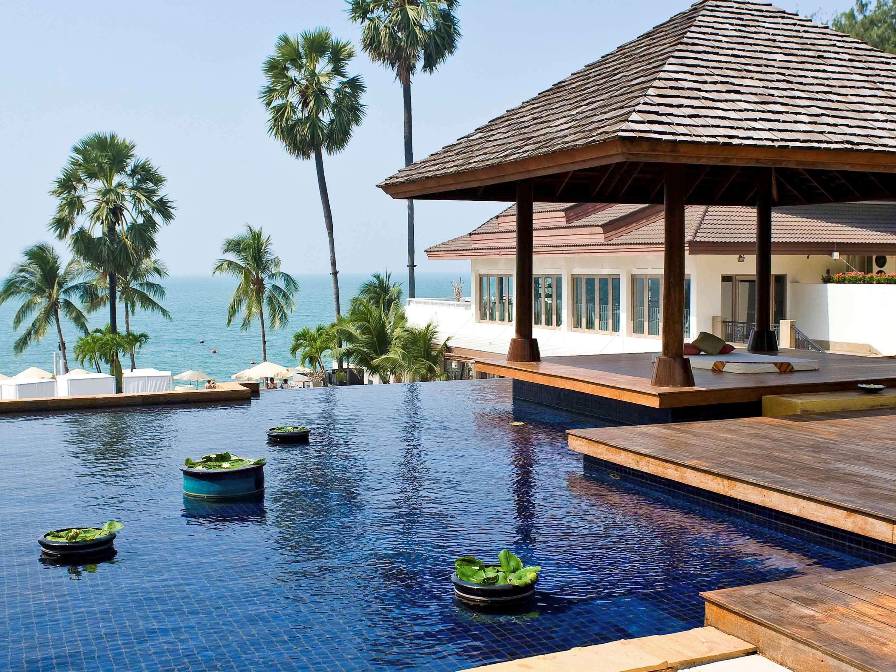 Pullman Pattaya Hotel G Exterior foto The resort's main pool