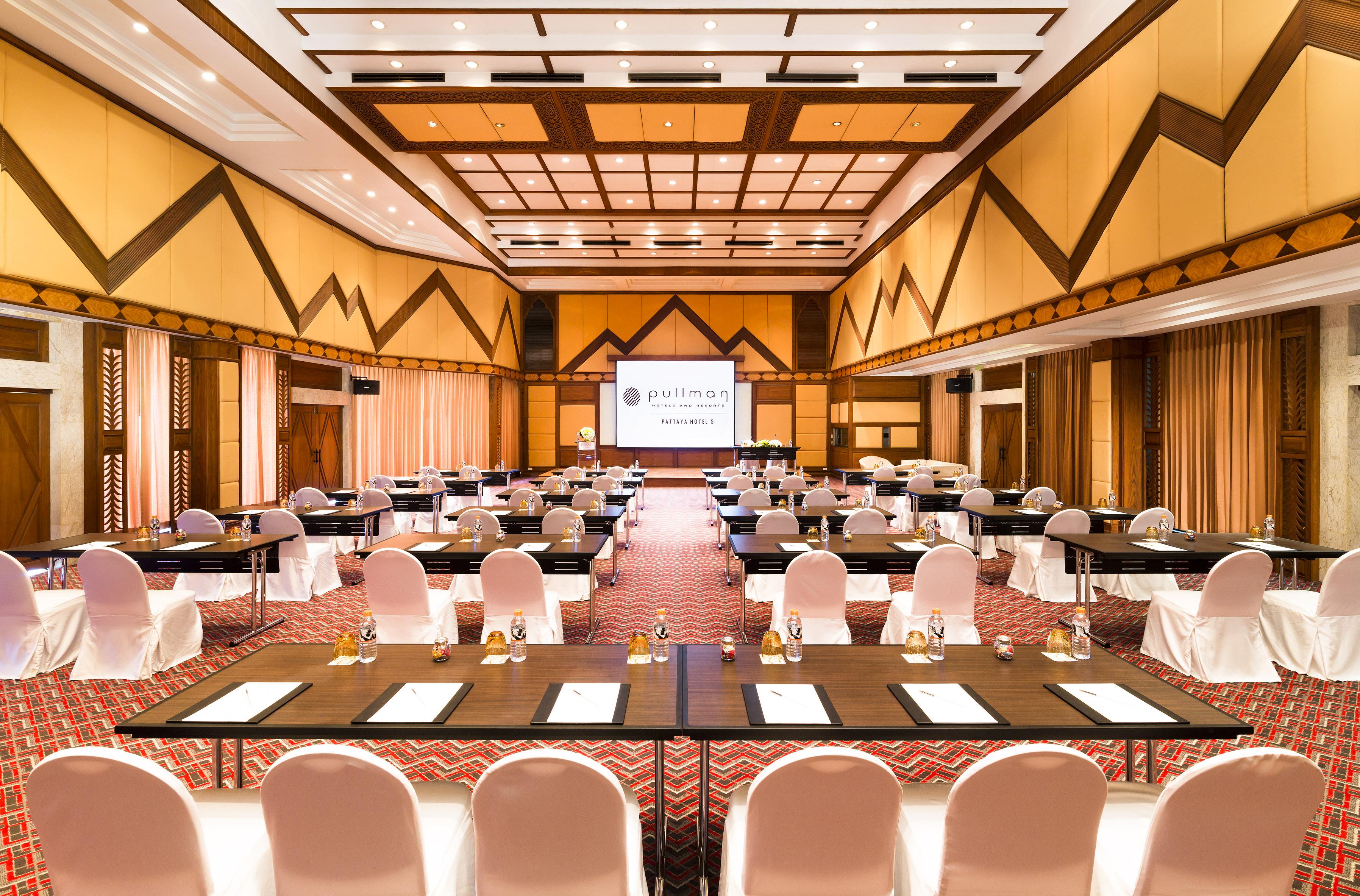 Pullman Pattaya Hotel G Exterior foto The Royal Paragon Hall
