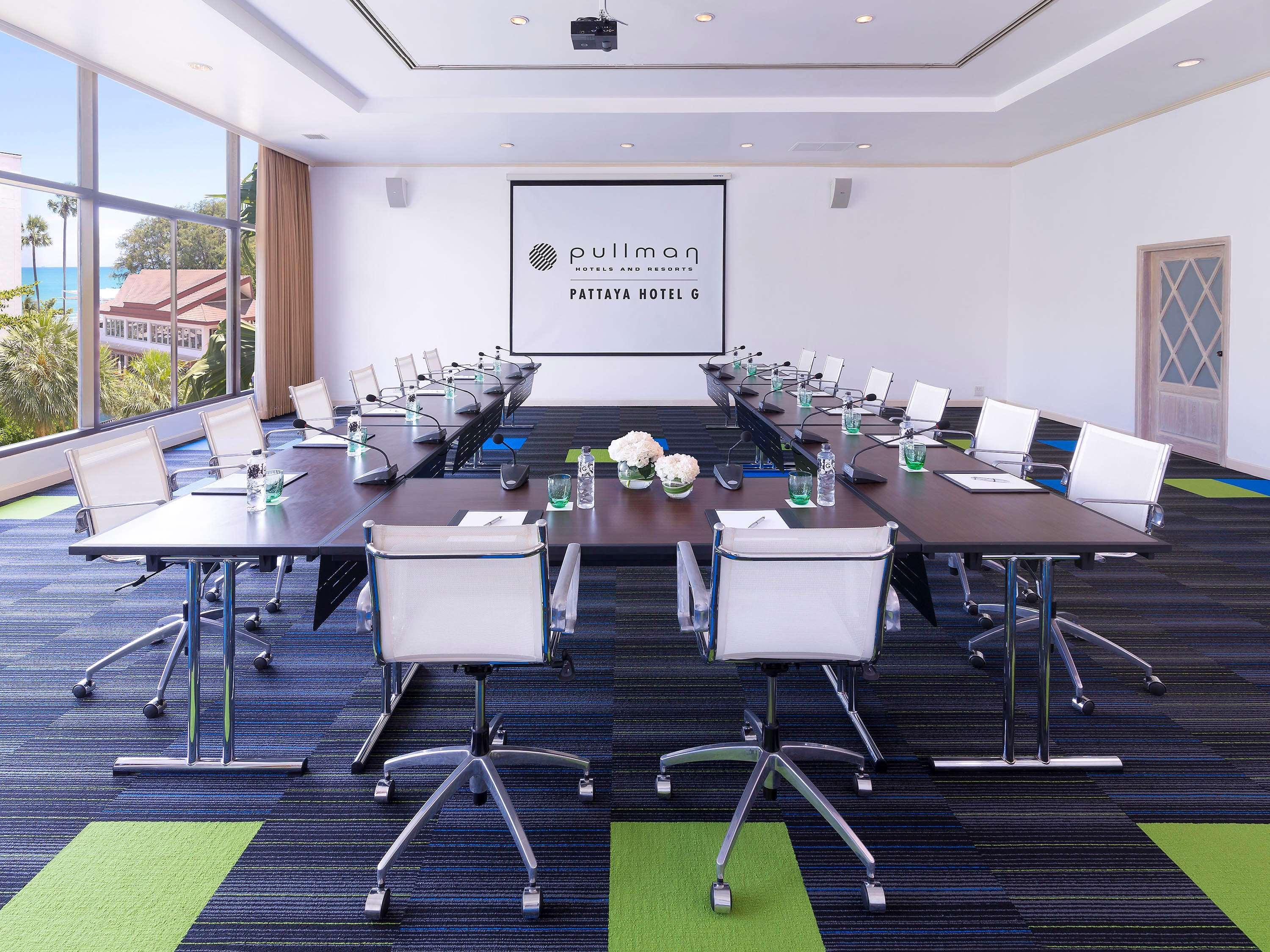 Pullman Pattaya Hotel G Exterior foto Meeting room